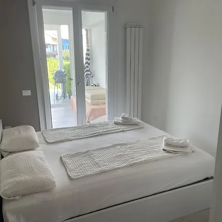 Leila Albarella Island