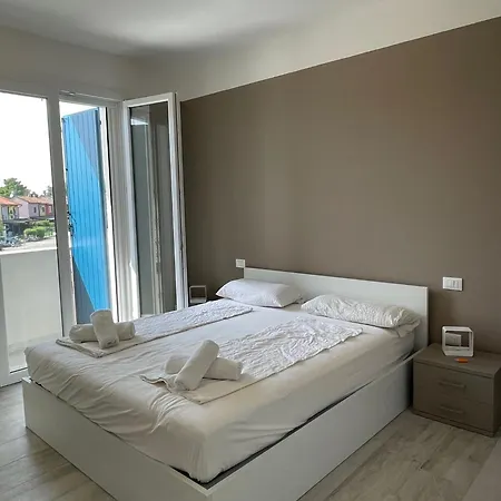 Leila Albarella Island